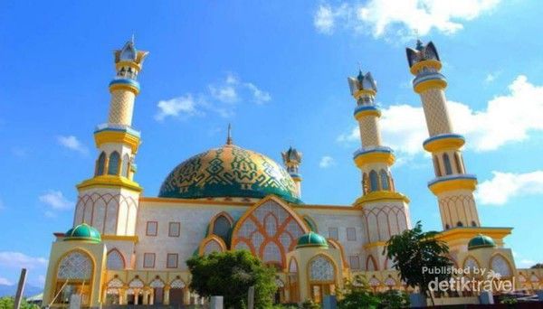 Jndonezja - Habbul Wathan Meczet W Lombok Indonezja.jpg